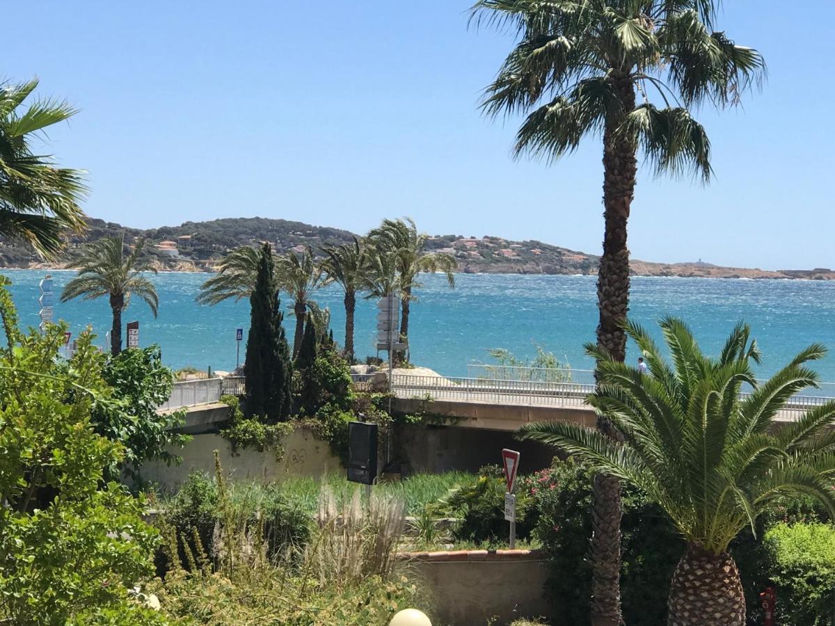 Bandol Roc Beach Vue Mer Grand T3 Face A La Plage Avec Parking Exterior foto
